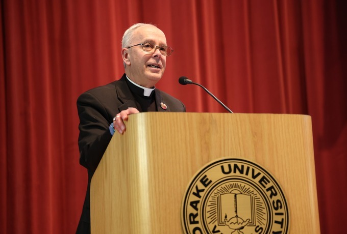Bishop Seitz speaks on immigration – lauds Iowa bishops