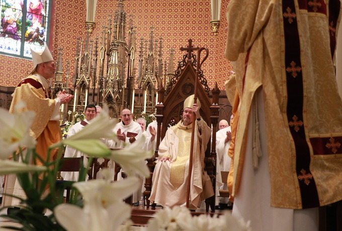 Diocese rejoices as Bishop John E. Keehner takes seat at cathedra