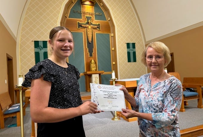Thole earns second place in CDA national poetry competition