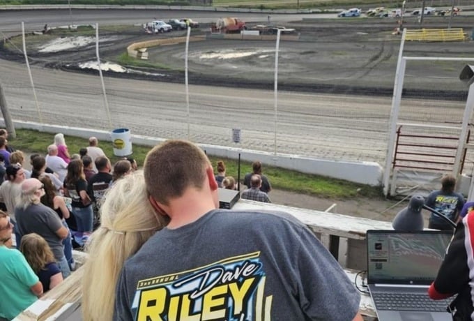 Teen promotes suicide prevention, awareness