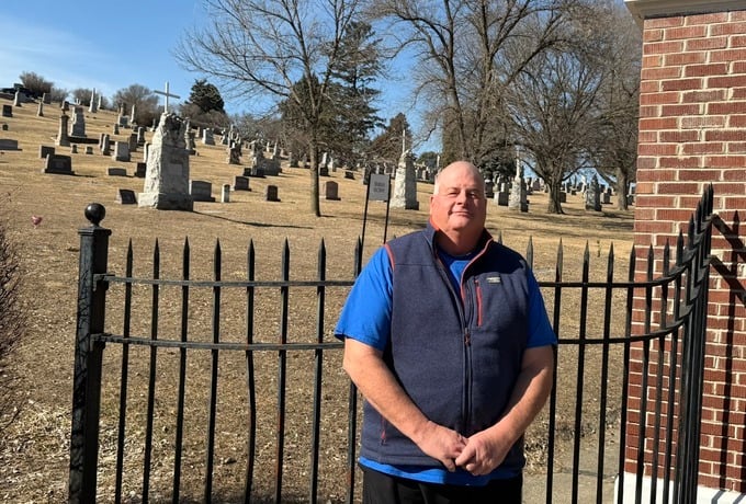 New Calvary Cemetery fund helps with last resort burials