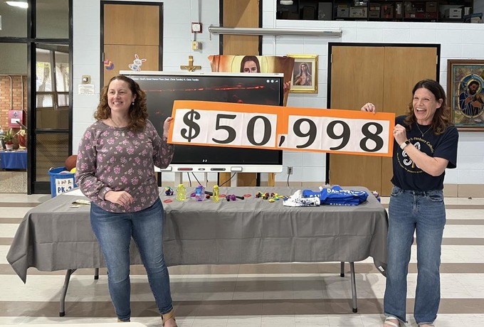 Danbury flower fundraiser tops $50K