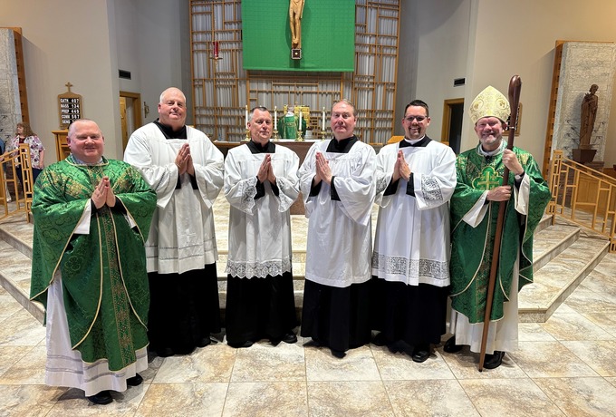 Deacon candidates installed to ministry of acolyte