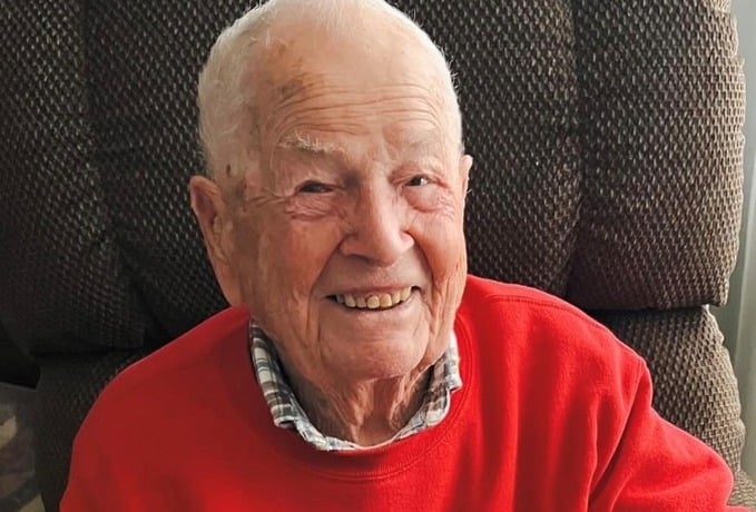 Merlin Mertz celebrates 100th