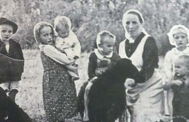 Saint of the Month: Bl. Jósef and Wiktoria Ulma and their children