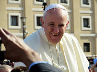 With pastor’s touch, Pope Francis preached mercy, embraced ‘peripheries’