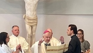 A New Beacon of Faith Invites Loyola Students to Prayer
