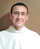 Se compadeció de ellos, porque andaban como ovejas sin pastor