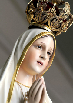 Our Lady brings peace to a trouble world