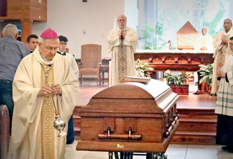 Filipino priest beloved by parishioners, family