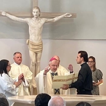 A New Beacon of Faith Invites Loyola Students to Prayer