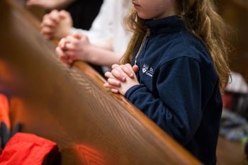 Rote prayers of supplication with the family