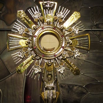 Exposition of the Blessed Sacrament at Resurrection