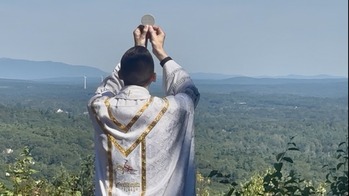 ‘God goes with us’: Mass celebrated on Wachusett Mountain