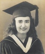 Mercedes Robert - graduation picture